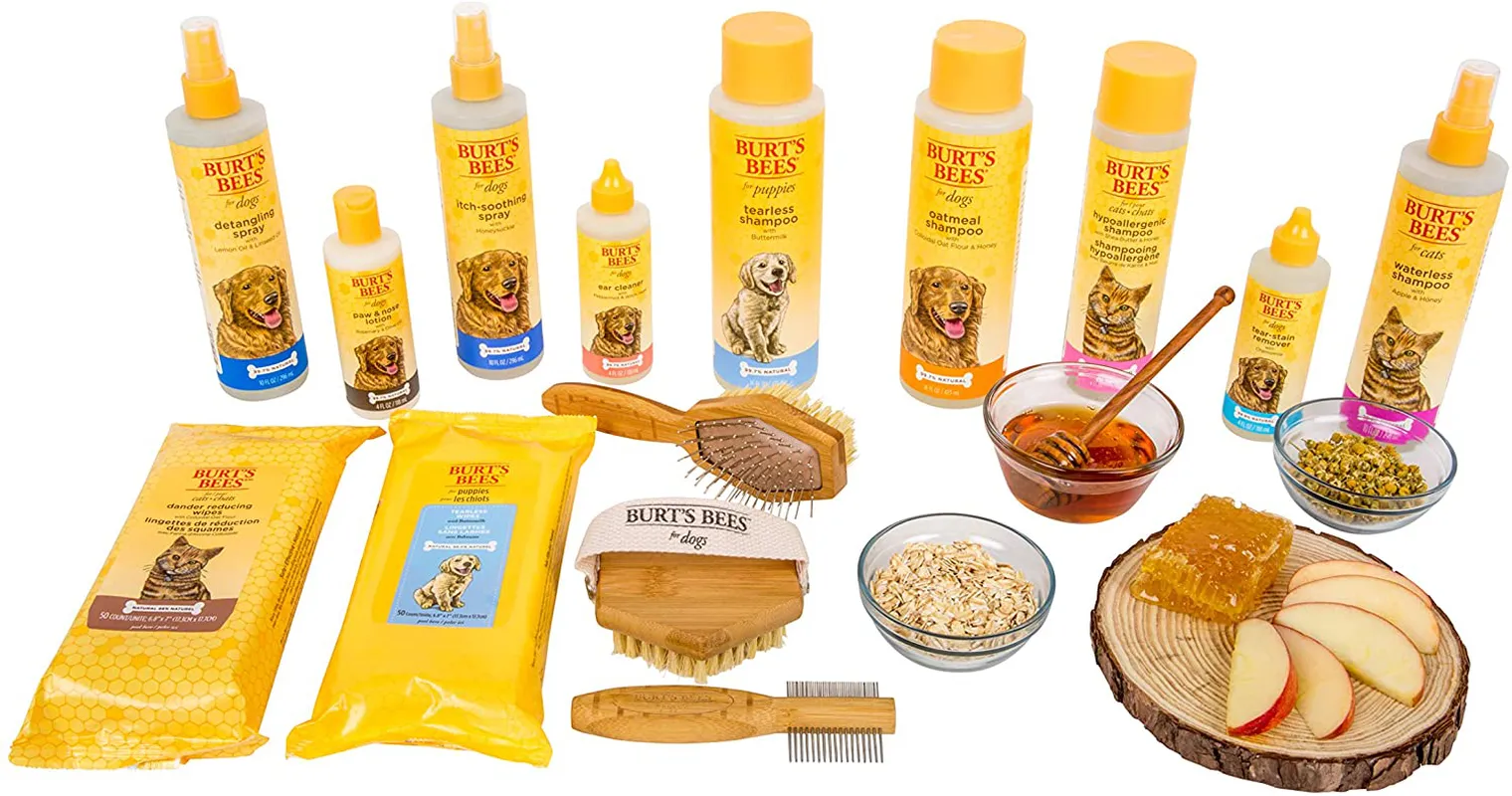 Burt's Bees for Cats Dander Reducing Wipes - Kitten and Cat Wipes for Grooming - Burts Bees Cat Dander Wipes, Cat Grooming Wipes, Pet Wipes Cats, Cat Cleaning Wipes, Natural Cat Wipes, Cat Fur Wipes