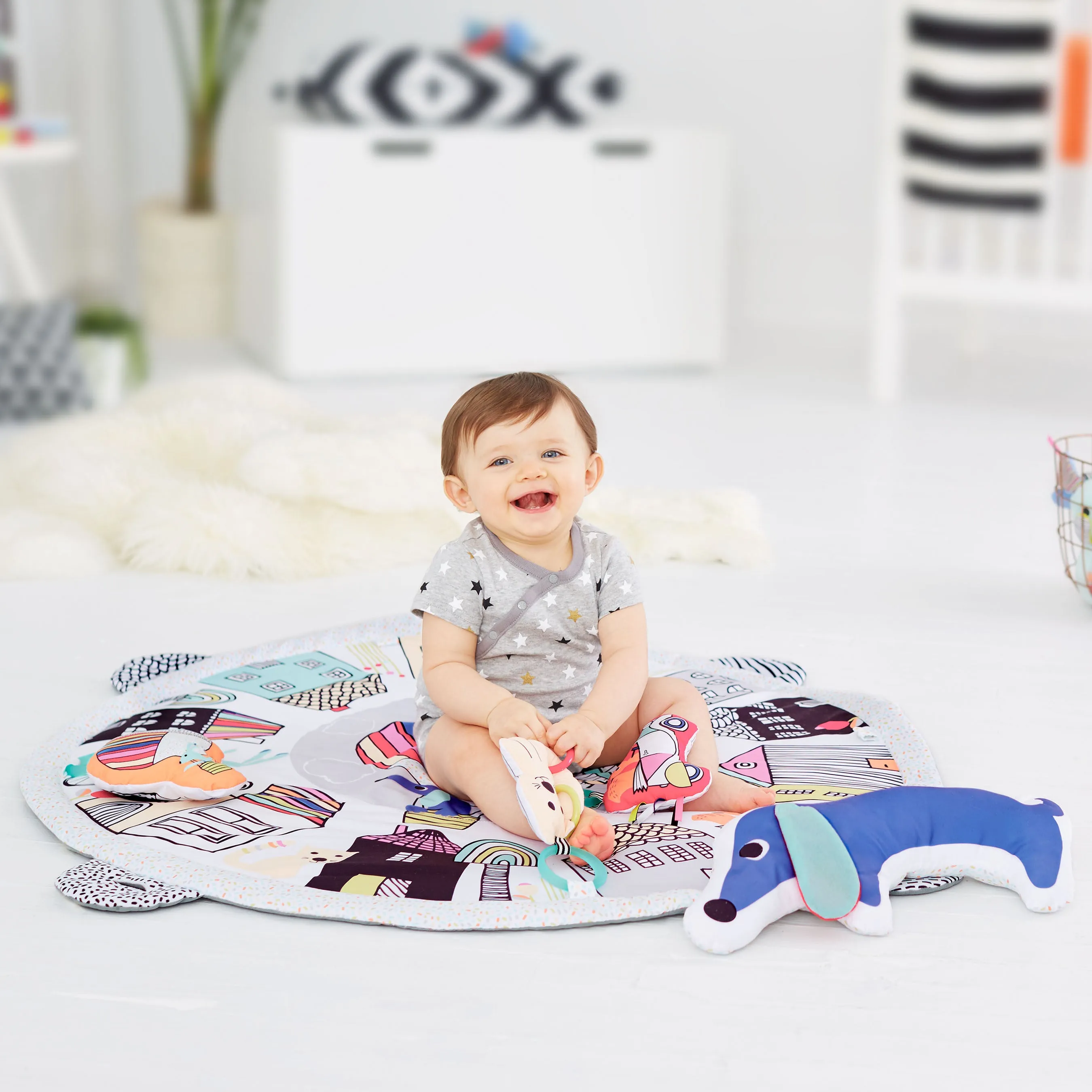 Skip Hop Vibrant Village Smart Lights Activity Gym
