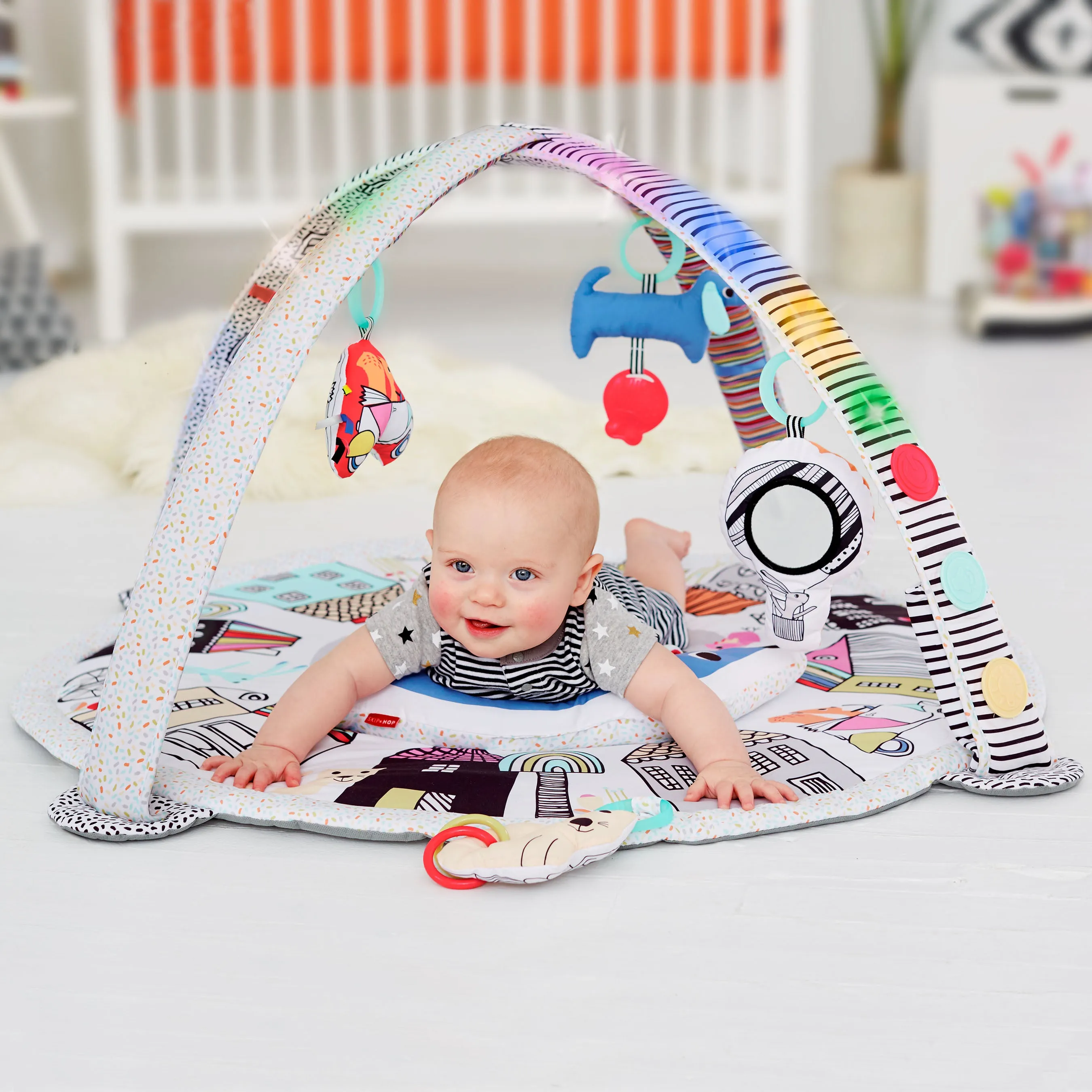 Skip Hop Vibrant Village Smart Lights Activity Gym