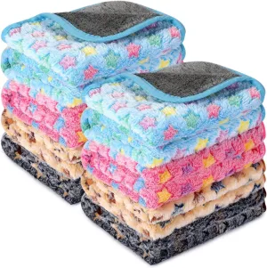 Tudomro 8 Pcs Guinea Pig Bedding Cage Liners Bulk Waterproof Blankets Small Animal Flannel Throw Bedding Absorbent Reusable Pet Pee Sleep Mat Pad Cover for Hamster Ferret (Star,16 x 24 Inch)